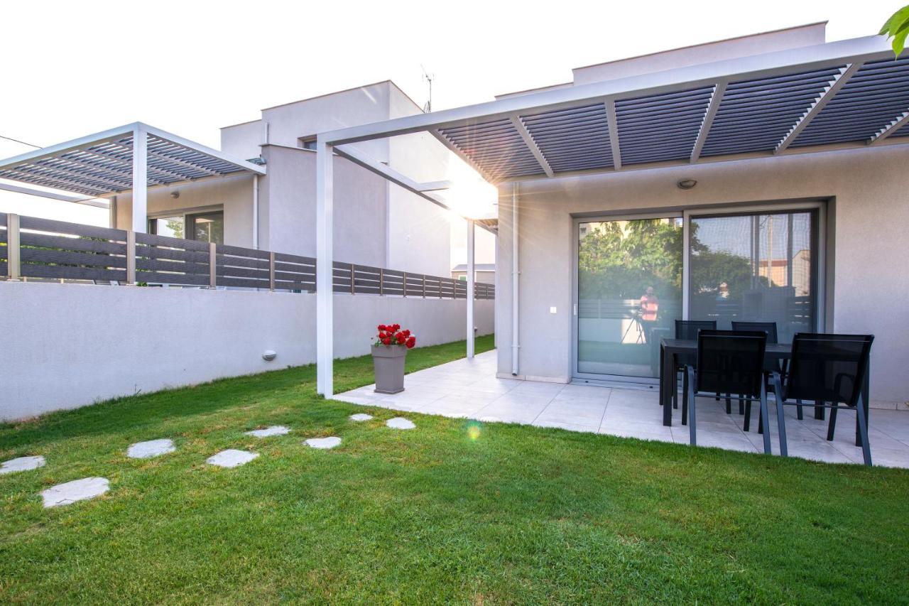 Ag Luxury Villas, Iraklitsa Nea Iraklitsa エクステリア 写真